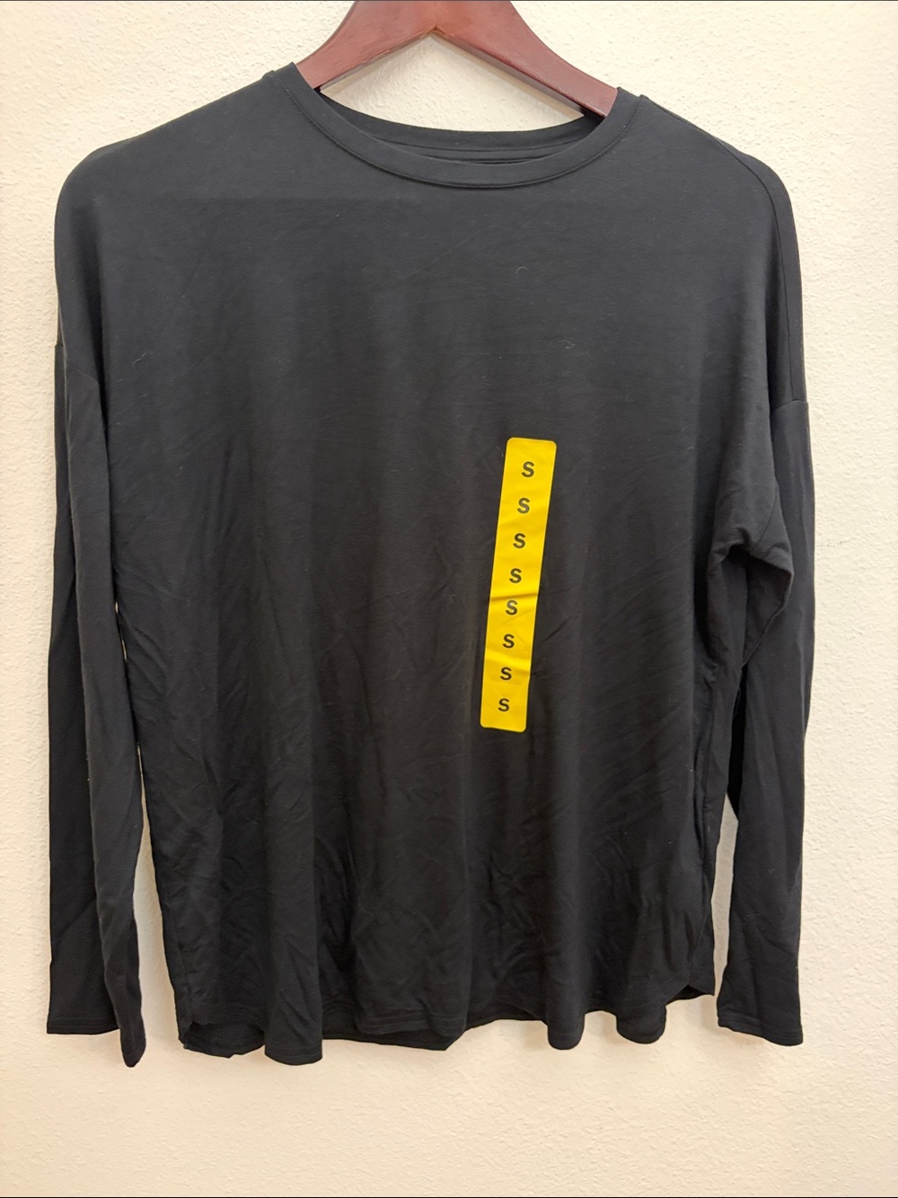 NWT Gap Black Long-Sleeve Crewneck Shirt